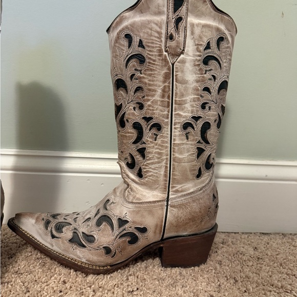 J.B. Dillon Tan and Brown Cowboy Boots - Picture 2 of 8